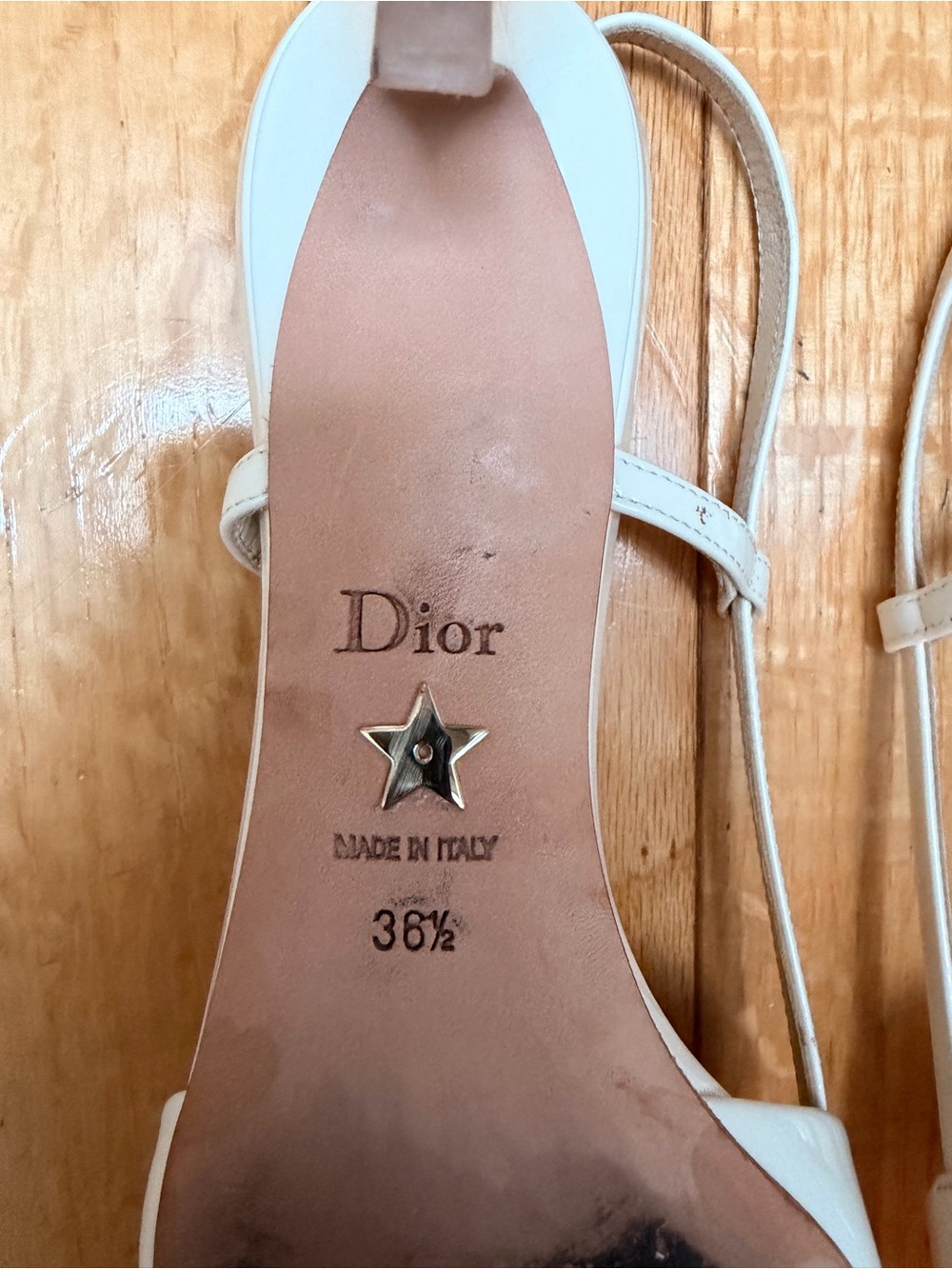 Dior Ivory Pointed Slingback Pumps with Gold Logo - Picture 4 of 9